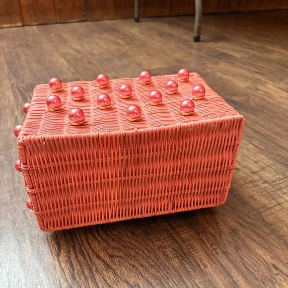 NWT BTB Los Angeles Chloe Pearly Rattan Box Top-Handle Bag - Picture 4 of 8